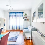 Jj's Place * ترييستي